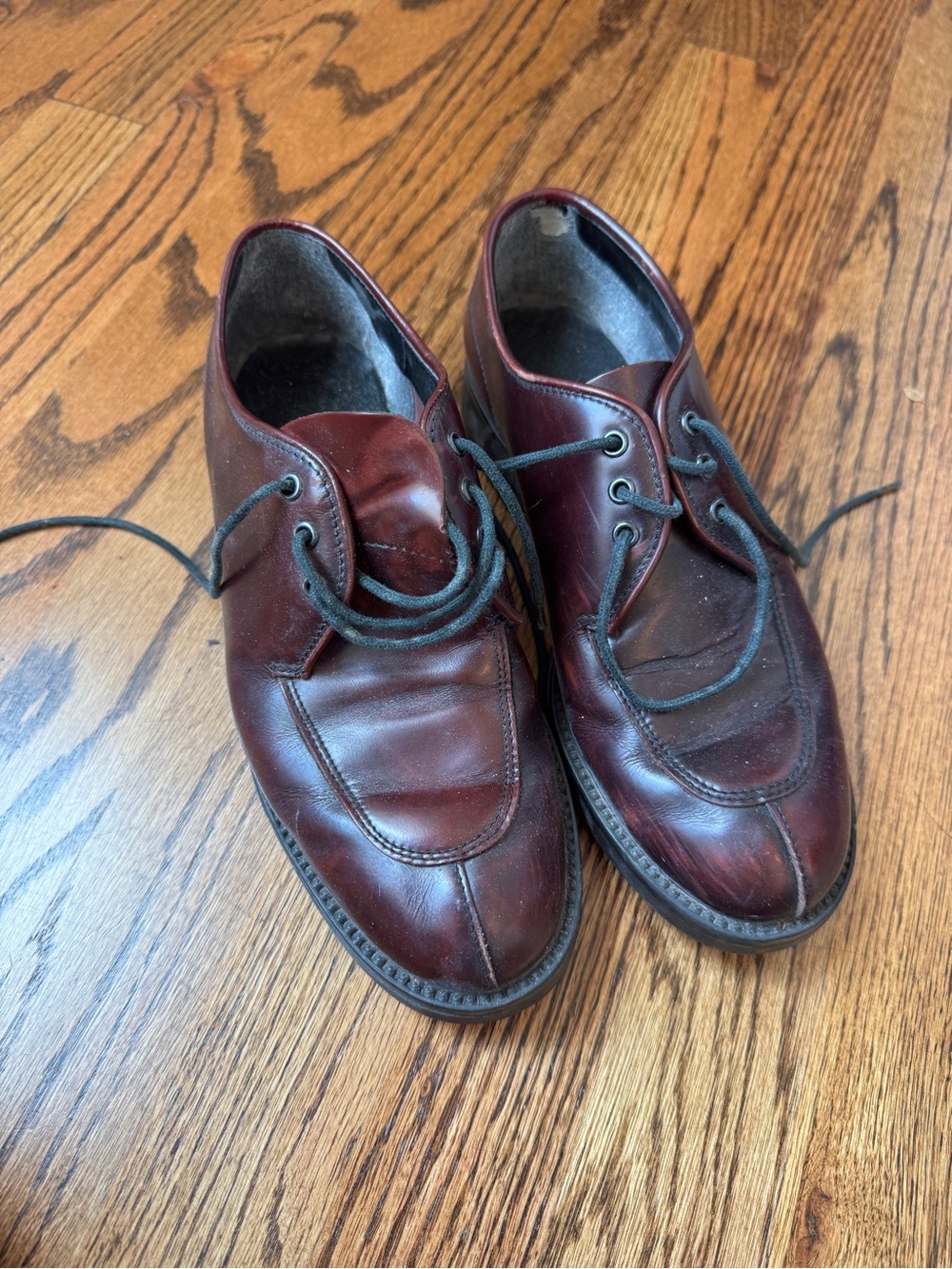 White Mountain Burgundy Leather Lace-Up Flats